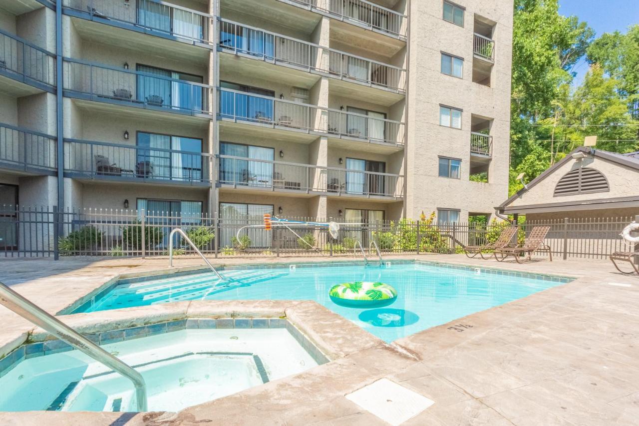 Condo 103 At Olde Gatlinburg Place - Downtown Gatlinburg Exterior photo
